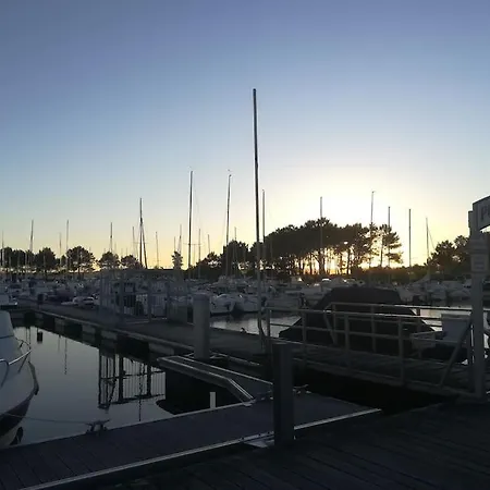 Et Port Hourtin